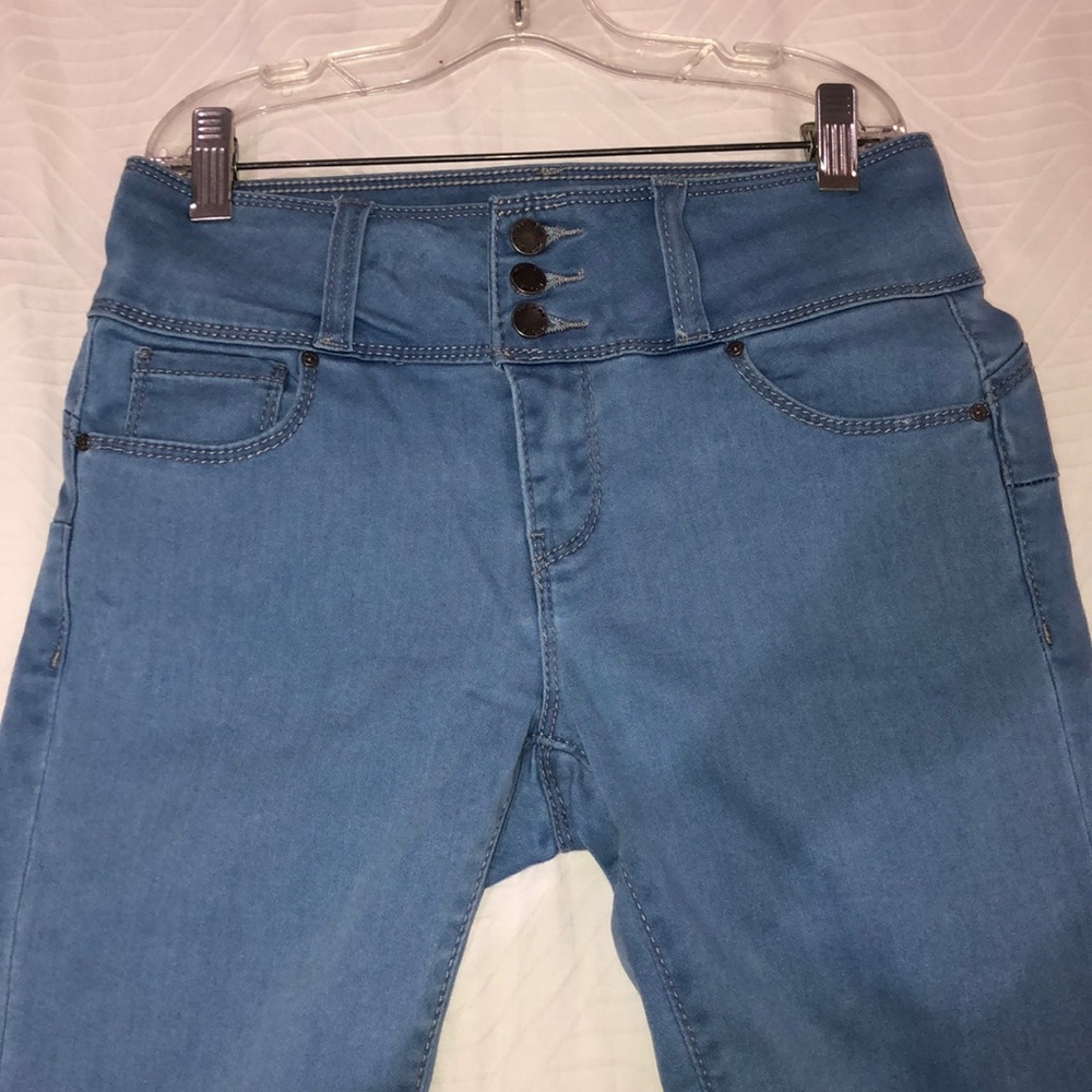 Blue high waisted jeans